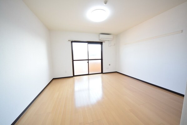 ディアエイトの物件内観写真